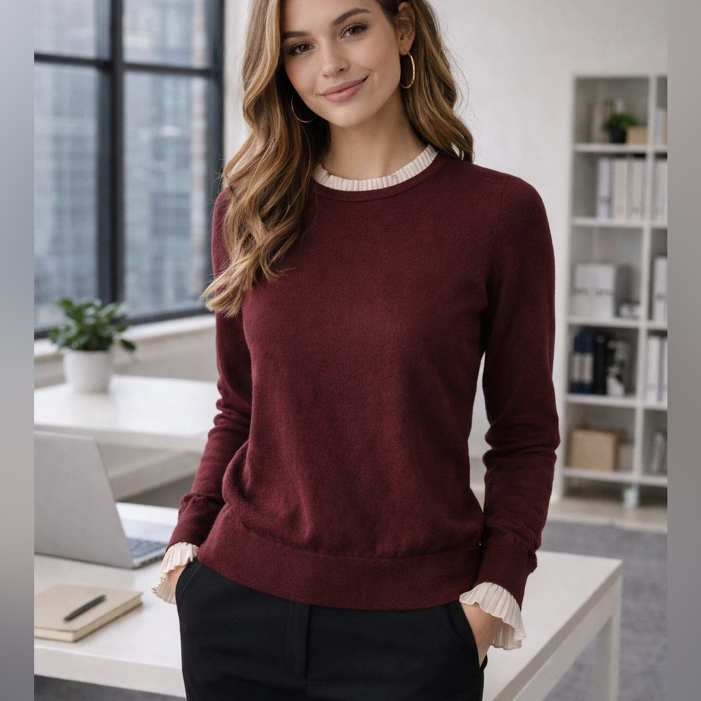 Chic Maroon Women's Crew Neck Sweater
